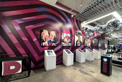 Wall Vinyl & Window Signs Photo